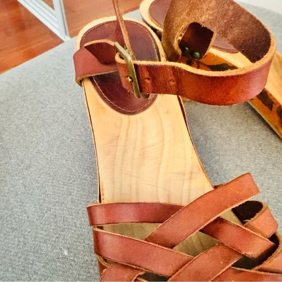 Isabel Marant Brown Leather Floral Heel Platform Sandals - Picture 6 of 8